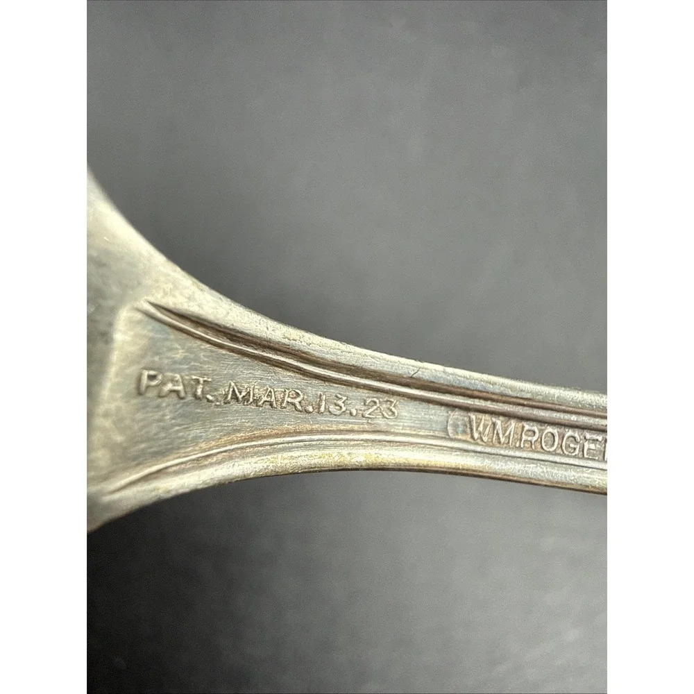 Wm Rogers & Son Sugar Spoon‎ Mayfair Pattern Silverplate